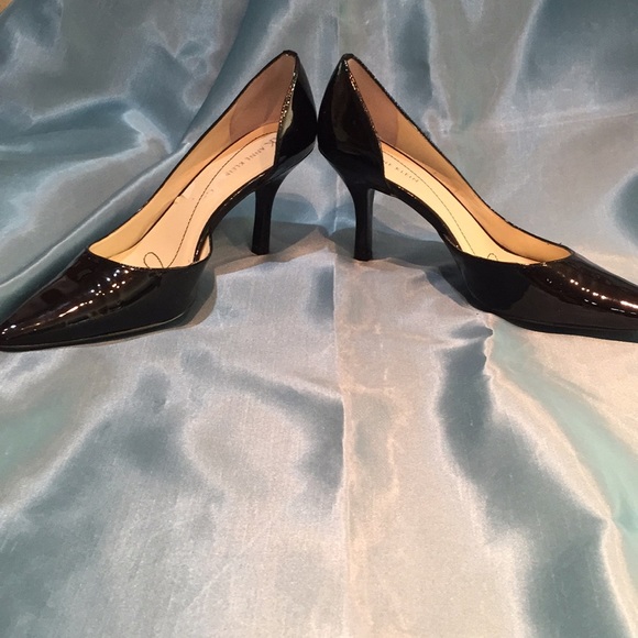 Black Patent leather high heels. - Picture 2 of 6